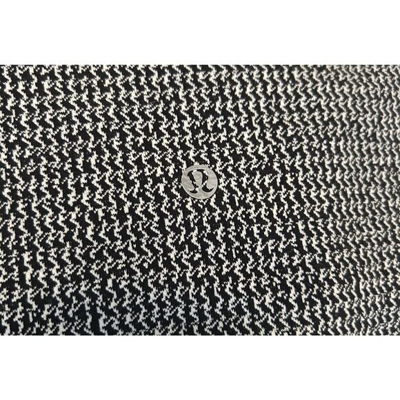 Lululemon Women’s Houndstooth Black White Athletic Leggings Size 4 31” Inseam - Picture 5 of 6